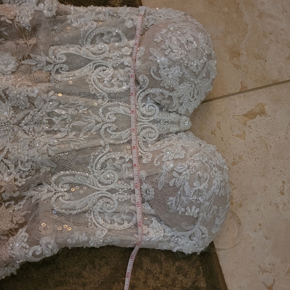 Eva Lendel "Santa" Wedding Dress ABSOLUTELY STUNNING - Picture 13 of 13